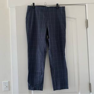 a new day size 14 blue plaid cropped pants 🌚